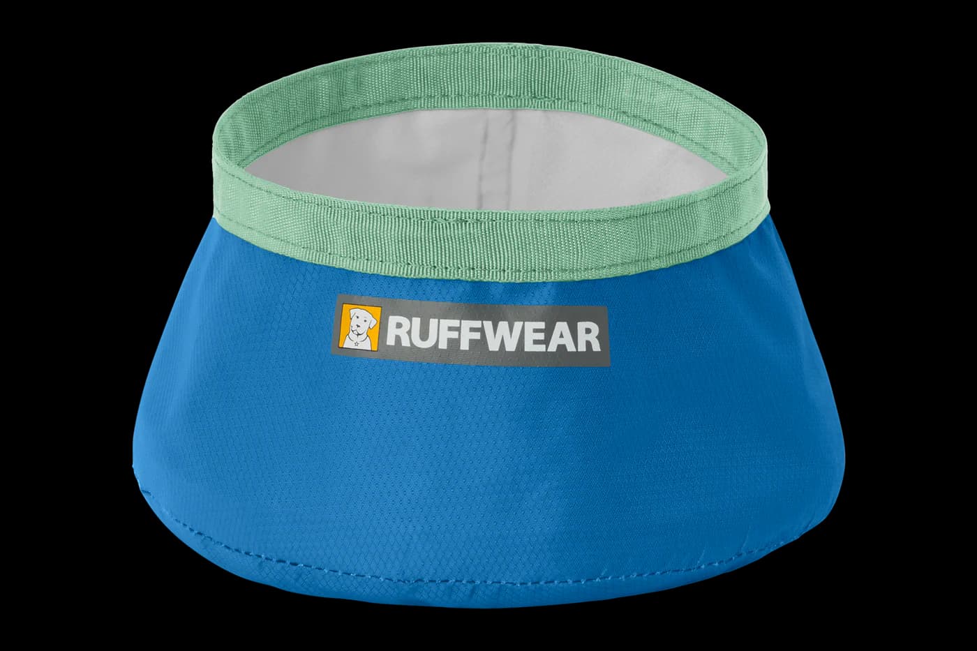 5 Best Collapsible Dog Bowls for Hiking and Camping